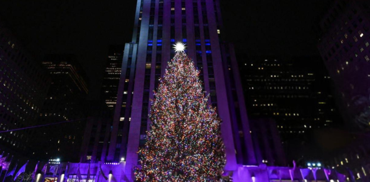 El Rockefeller Center recibió su icónico árbol de Navidad