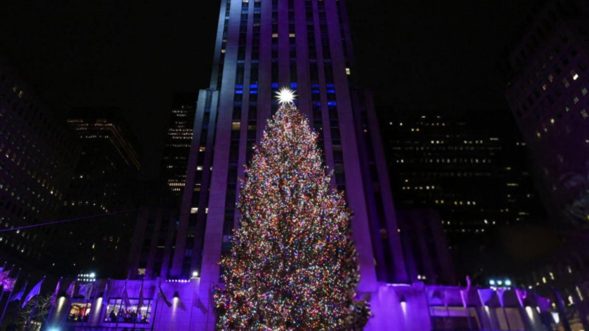 El Rockefeller Center recibió su icónico árbol de Navidad