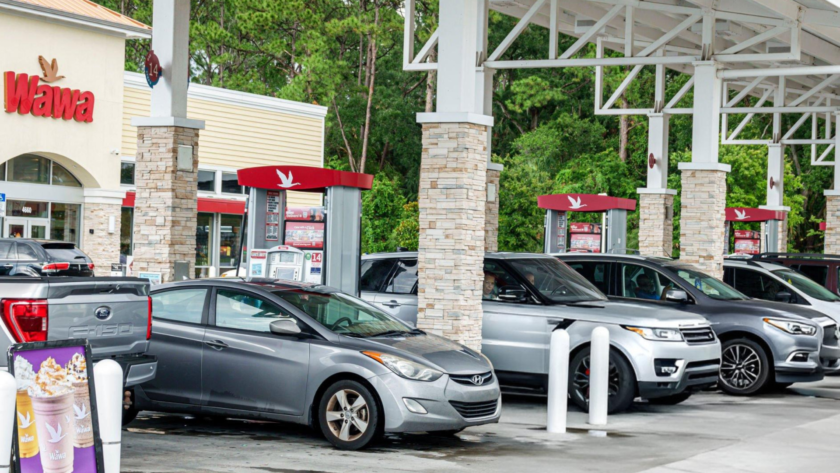 El precio de la gasolina en Florida subió antes de Acción de Gracias