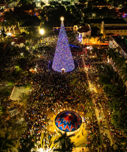 Delray Beach encenderá el árbol de Navidad más grande de Florida