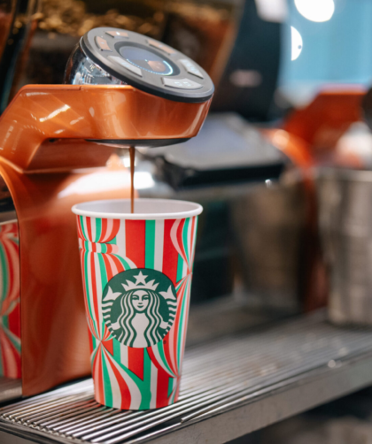 Starbucks presentó oficilamente su menú navideño