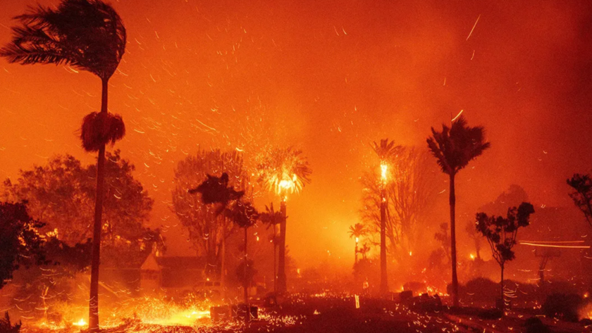 Cinco muertos y miles de hectáreas destruidas por los incendios en Los Ángeles