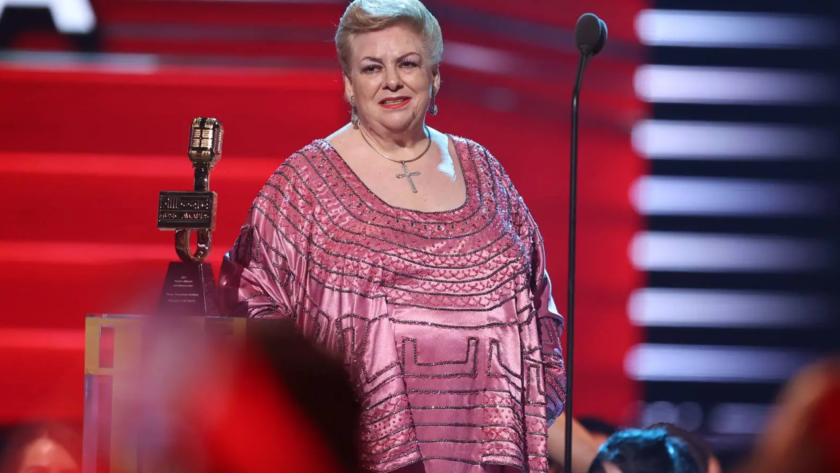 La icónica cantante mexicana Paquita la del Barrio murió a los 77 años