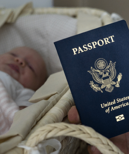 Estados Unidos restringirá visas a embarazadas que buscan a dar a luz en el país