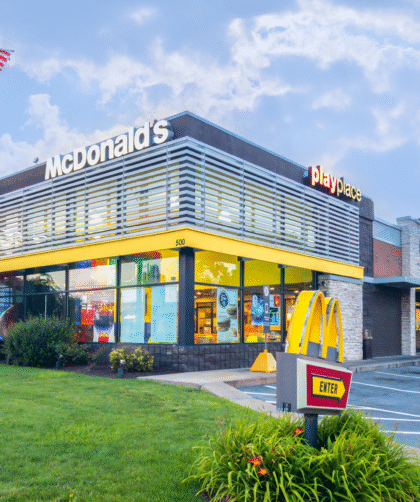 McDonald’s abrirá casi 400 mil puestos de trabajo para el verano