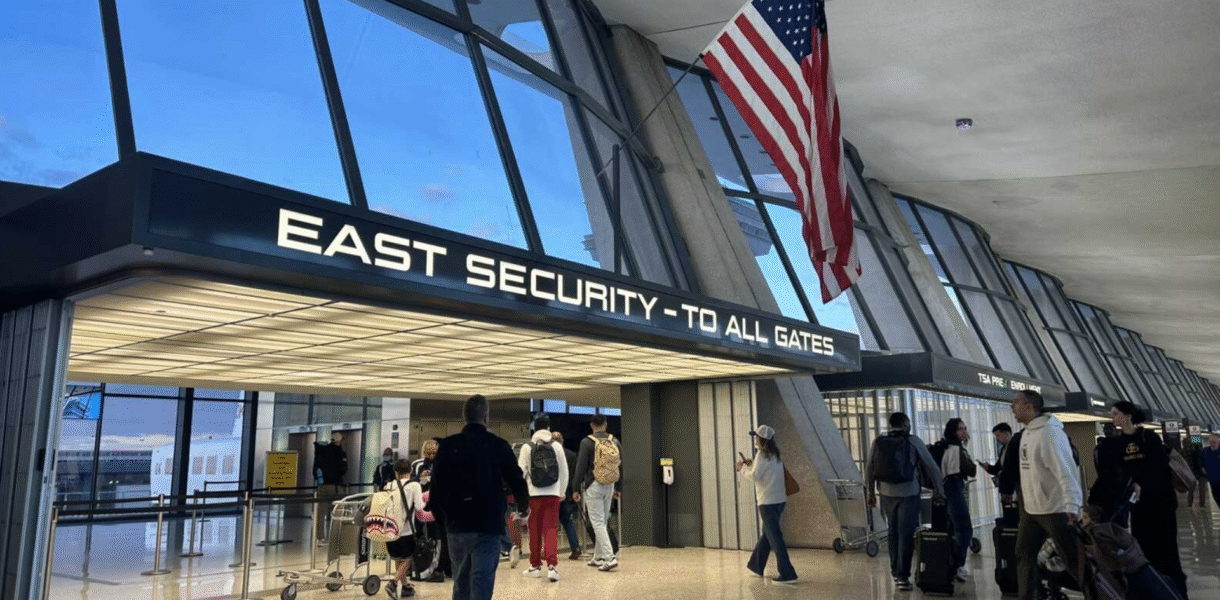 Estados Unidos anunció restricciones de entrada a ciudadanos de 19 países